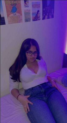 Bangladeshi Girl Removes Bra And Shows Sexy Boobs