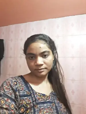 Bengali Girlfriend Selfie Topless Showing Big Boobs