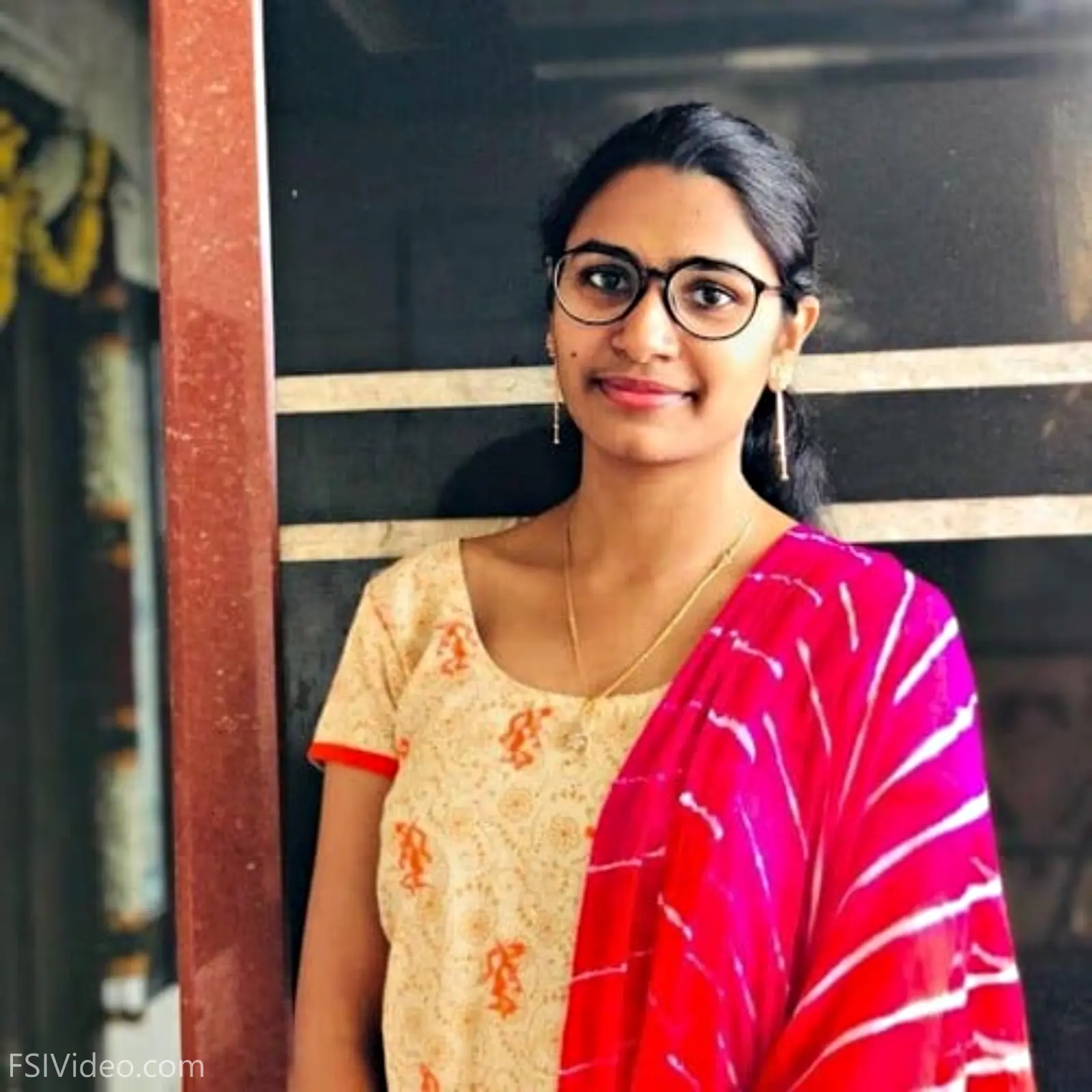 Hairy Pussy Slim Girl Nude Posing For Boyfriend