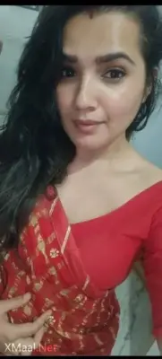 Indian Wife Big Booty And Nude Photo Showing Pics