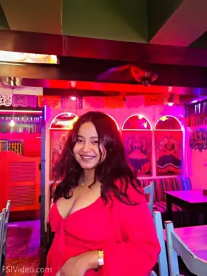 Internet Sensation Indian Girl Nude Amateur Photos