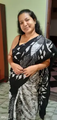 Busty Indian Aunty Spending A Day For Sex