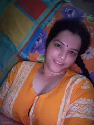 Next Door Bhabhi Naked Photos Shared By Neighbor