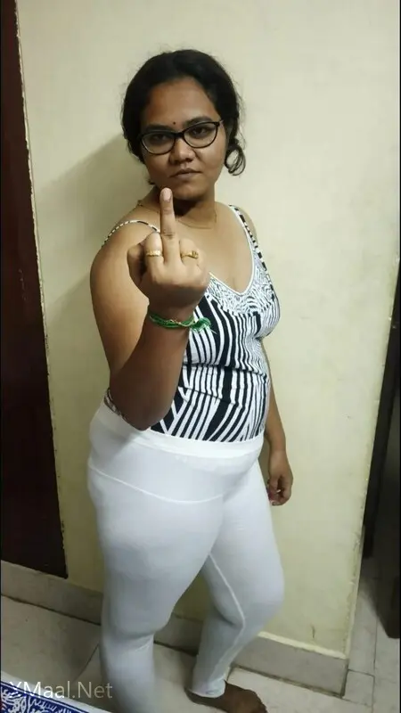 Sexy Kannada Wife Blowjob And Nude Picture