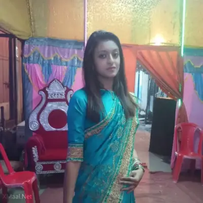 Slim Bengali College Girl First Time Showing Nude Photo