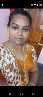 Unseen Sexy Tamil Wife Big Boobs Showing Naked Photos