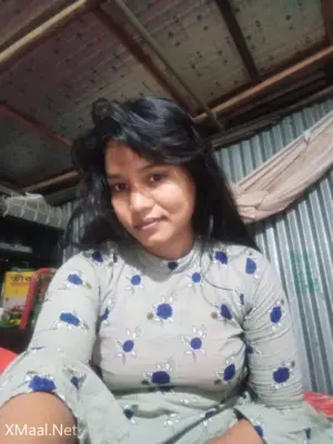 Bangladeshi Hijabi Bhabhi Milky Boobs And Ass Showing Photo - Thumbnail 4