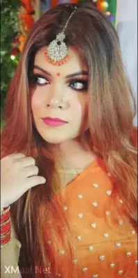 Bengali Hot Girl Showing Her Big Boobs - Thumbnail 3