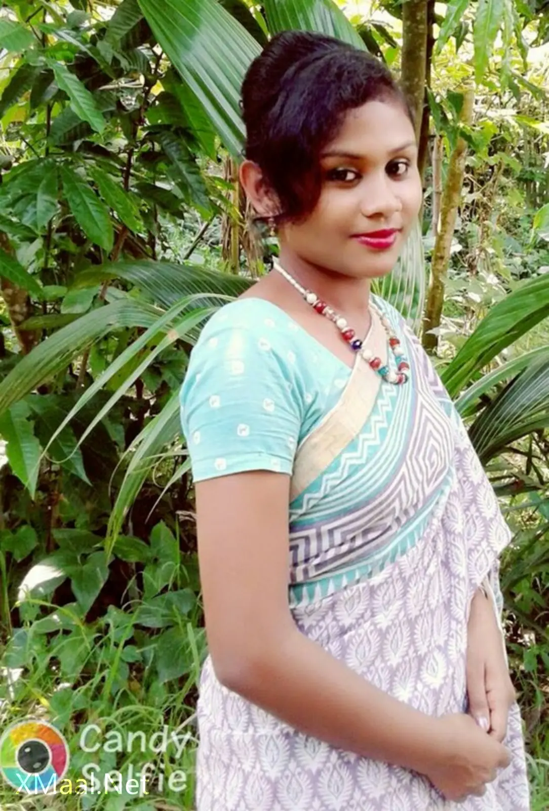 Bengali Young Girl Boobs Showing Selfie Nude Photo - Thumbnail 2