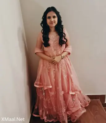 Bengaluru Youtuber Showing Her Boobs Pics - Thumbnail 6