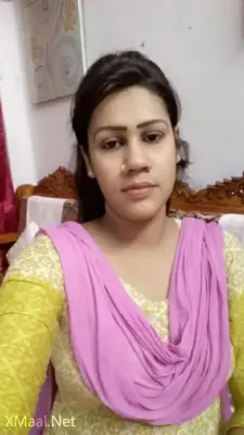 Big Boobs Office Girl Naked Selfie For Teammate - Thumbnail 3