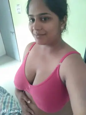 Big Boobs Unmarried Girl Nude Attractive Photos Exposed - Thumbnail 2