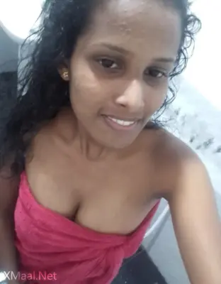 Brown Nipples Tamil College Girl Nude Photos - Thumbnail 5