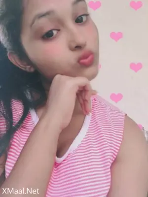 Chennai Tamil Girlfriend Showing Big Boobs Her Secret Lover - Thumbnail 3