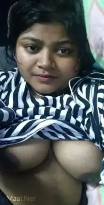 Chubby Indian Bhabhi Nude Boobs Showing Photo - Thumbnail 5