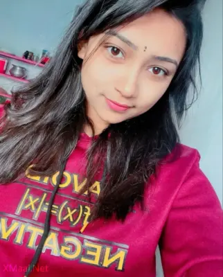 Cute Girl Showing Huge Boobs And Hairy Pussy - Thumbnail 5