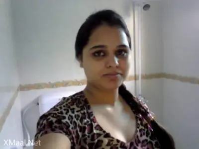 Girlfriend From New Delhi Bathing Photo - Thumbnail 8