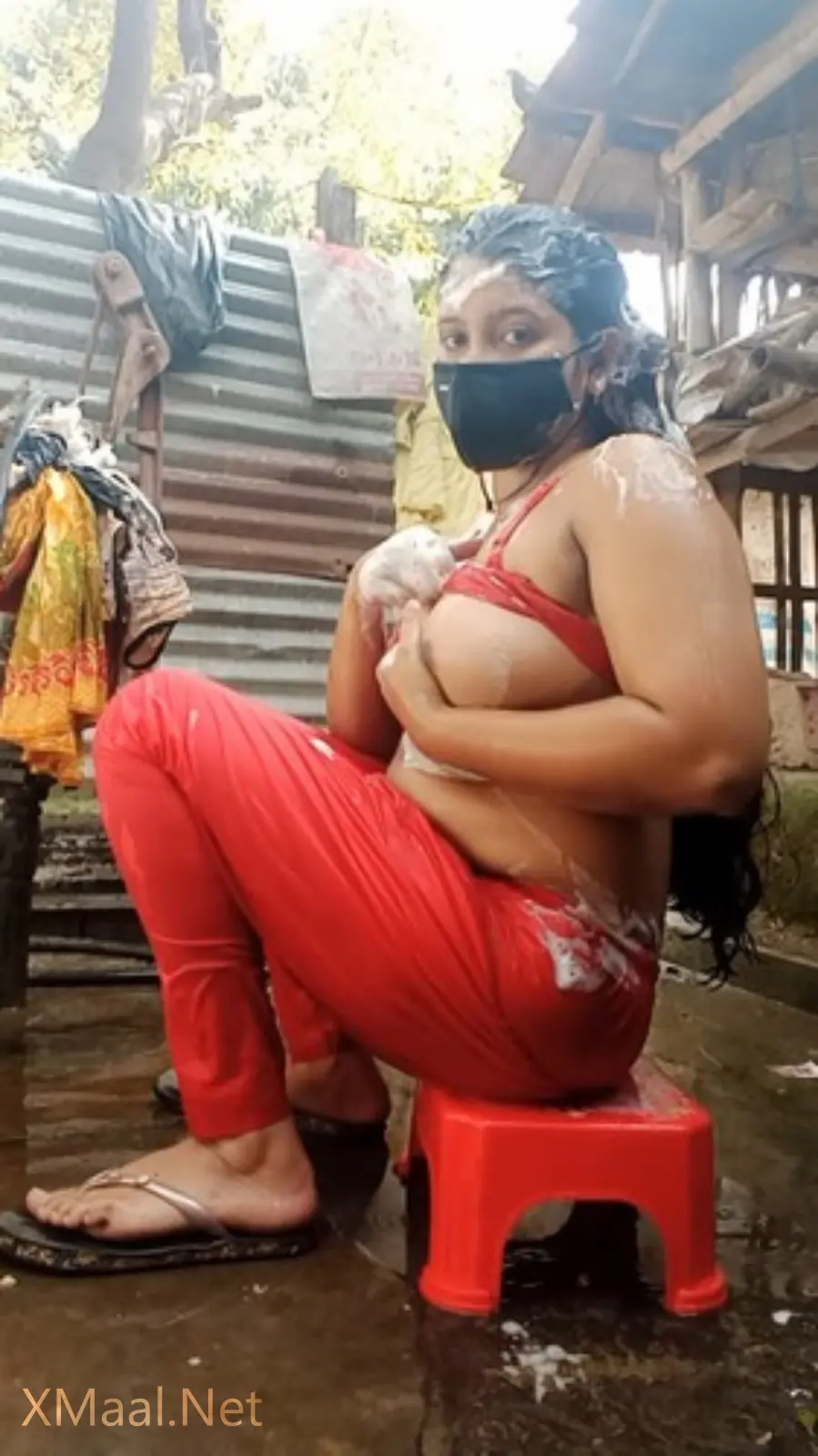 Hot Bengali Girl Bathing Nude Fingering Photo - Thumbnail 2