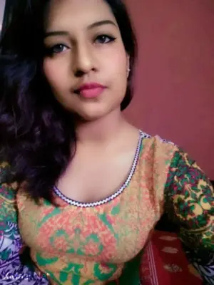 Indian Cute College Girlfriend Nude Photos - Thumbnail 2