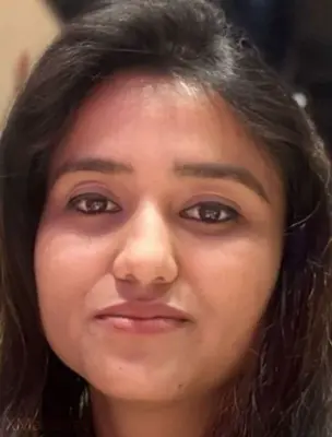 Indian Cute Girl Showing Pussy To Her Boyfriend - Thumbnail 3