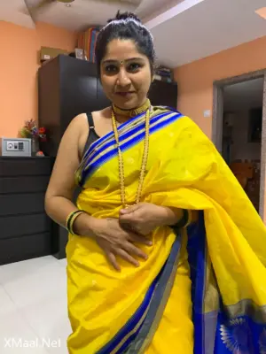 Indian Hot Bhabhi Blowjob With Her Secret Lover - Thumbnail 1