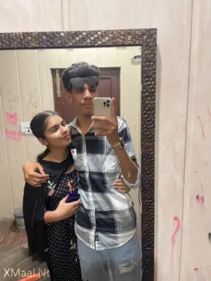 Punjabi Girl Blowjob And Sex With Secret Lover - Thumbnail 6