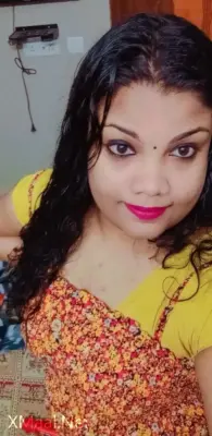 Sexy Bhabhi Nude Bathing Photo - Thumbnail 8