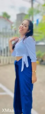 Sri Lankan Slim Girlfriend Mirror Nude Selfie Photos Sent By Boyfriend - Thumbnail 3