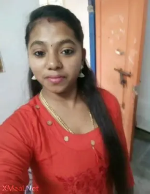 Tamil Hot Girl Deep Cleavage And Topless Photos - Thumbnail 6