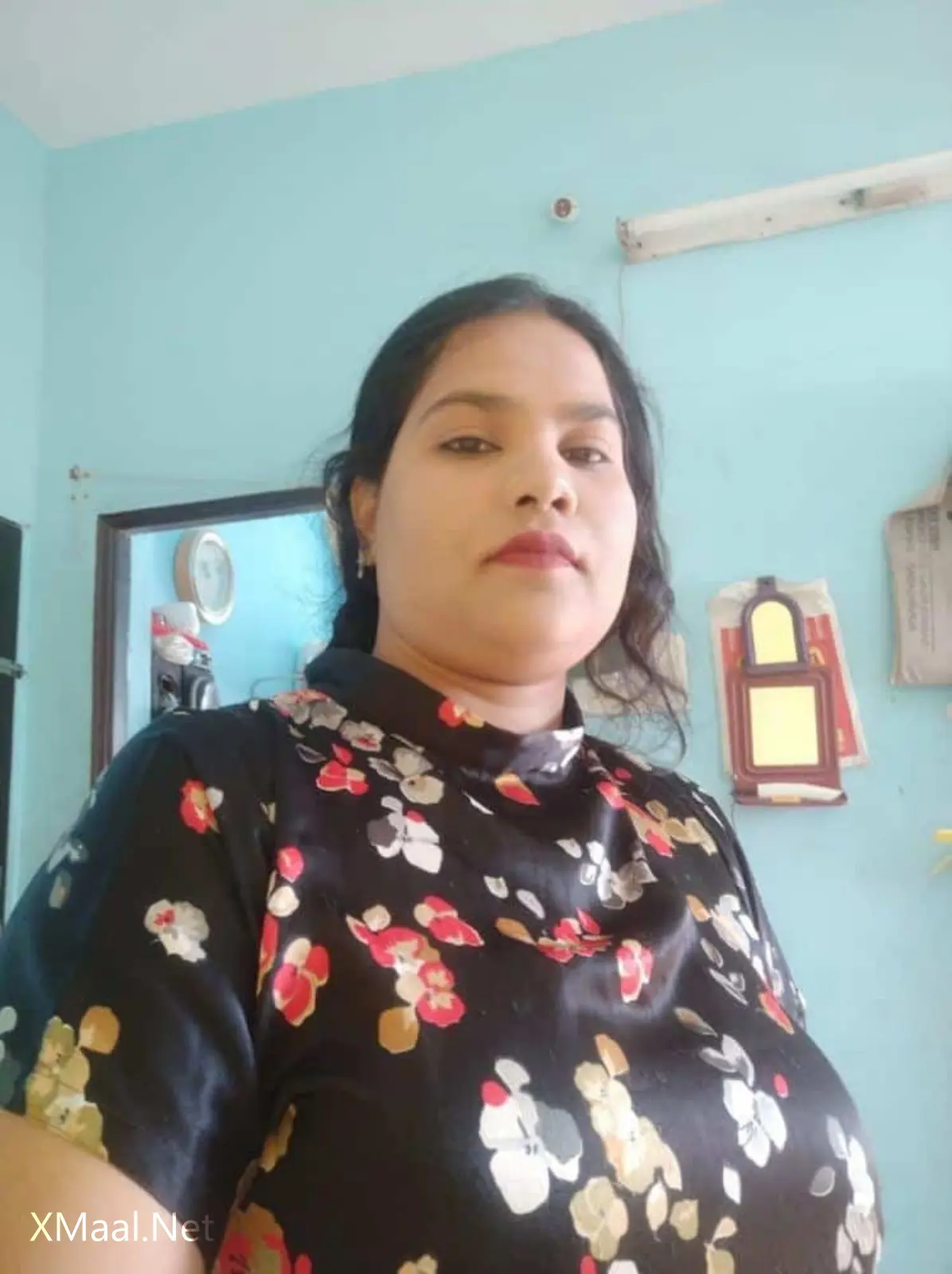 Big Boobs Bhabhi Nude Photo - Thumbnail 1