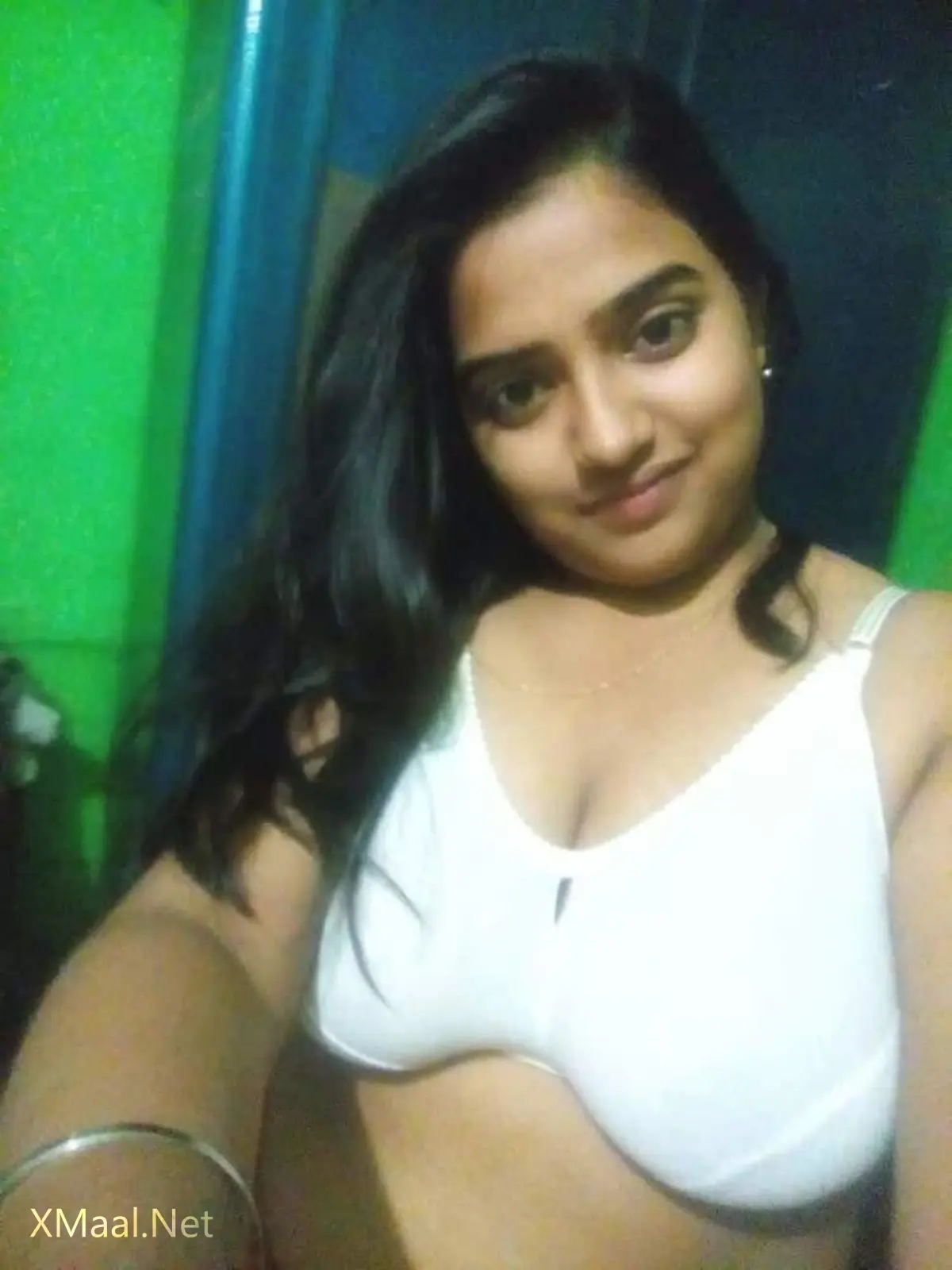 Desi Big Boobs Chubby Girl Nude Photo - Thumbnail 5
