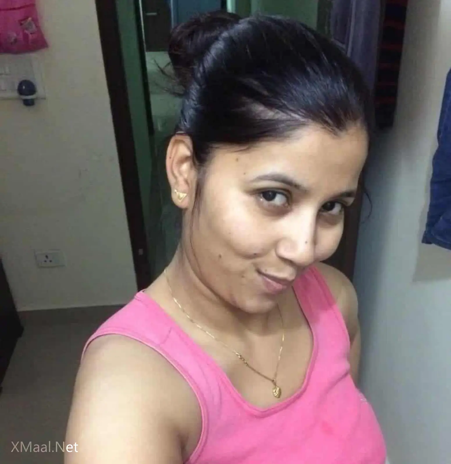 Desi Sexy Bhabhi Nude Big Boobs Photos Exposed - Thumbnail 3