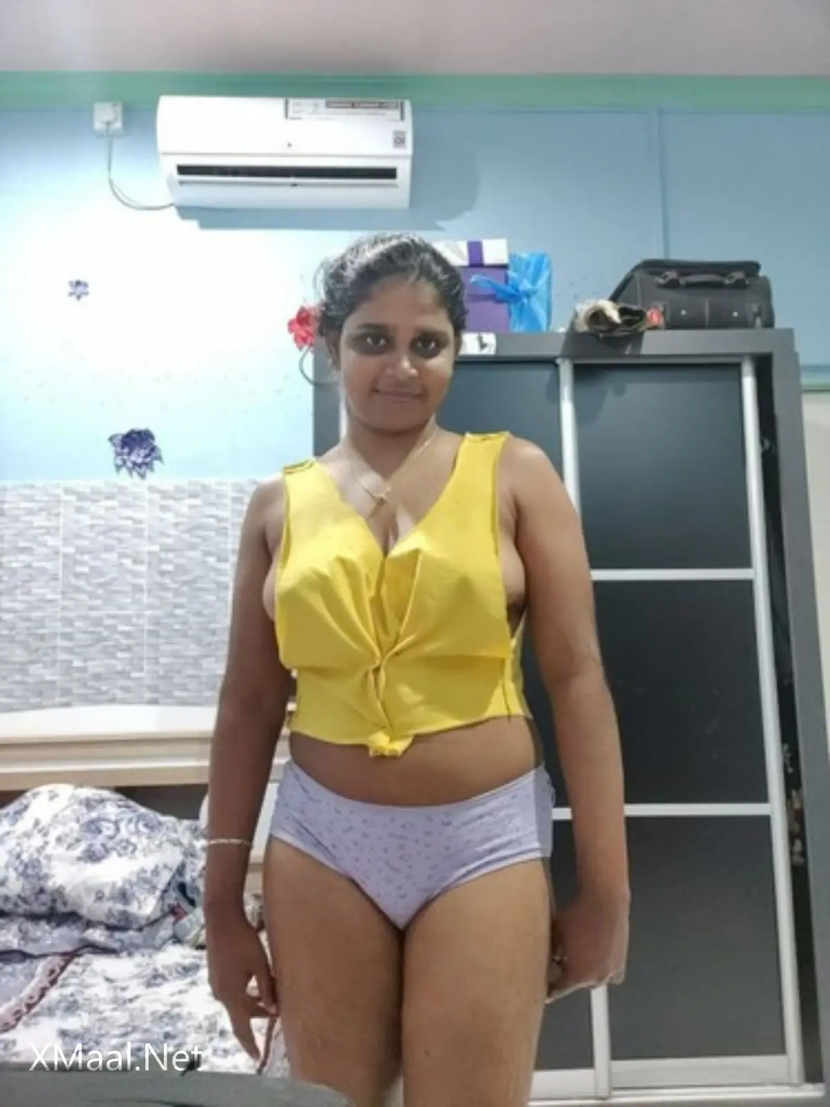 Desi Wife Big Boobs Nude Photo - Thumbnail 5