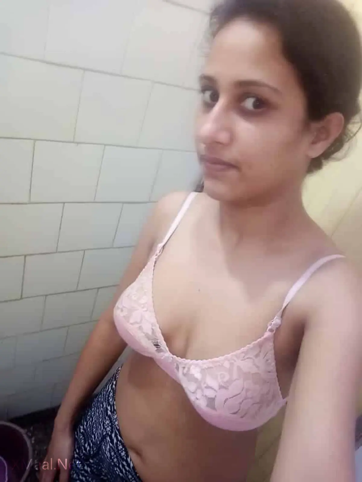 Hd Beautiful Desi Nude Bathing Nude Hot Photo - Thumbnail 6