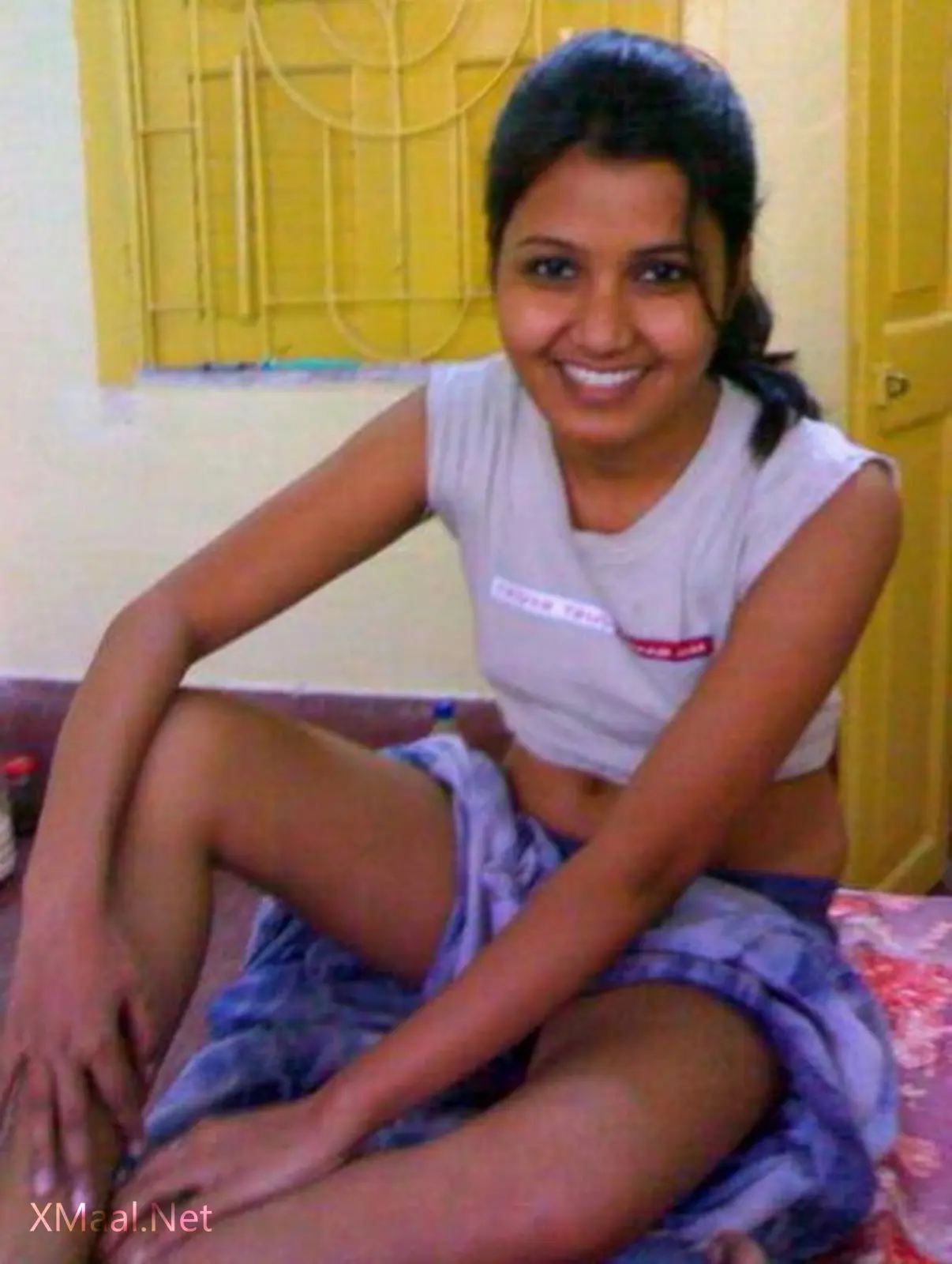 Indian Hot Girl Showing Her Perfect Nude Body - Thumbnail 4