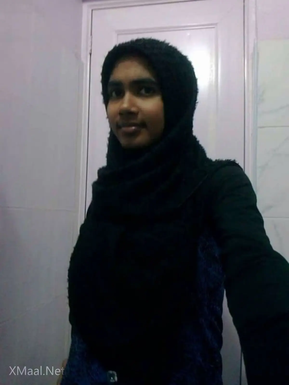 Indian Muslim Hijab Girl Pussy Photo - Thumbnail 1