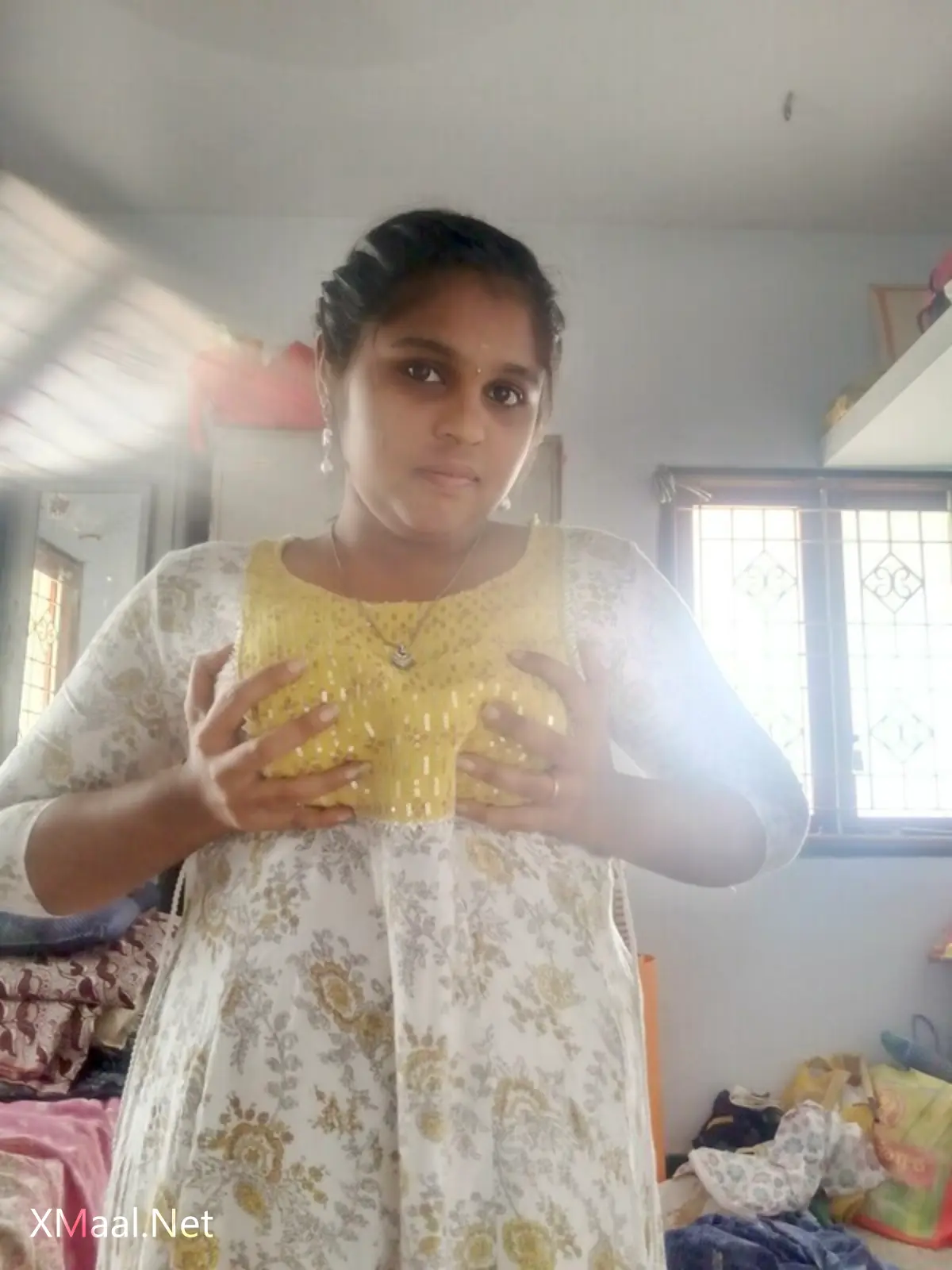 Mallu Girlfriend Big Boobs Photos Exposed By Boyfriend - Thumbnail 7