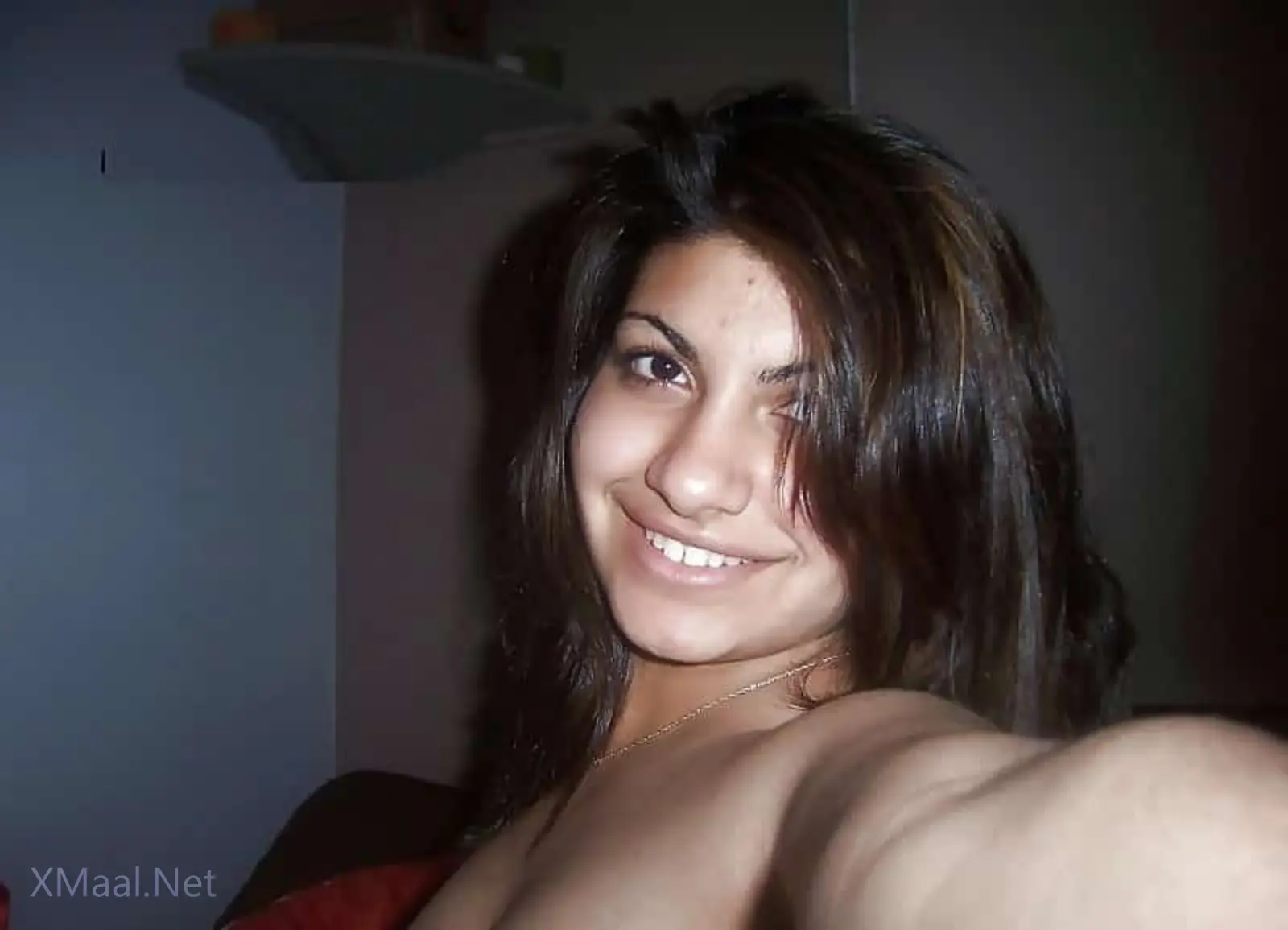 Sexy Tamil Girl Photos And Show Her Big Boobs - Thumbnail 4