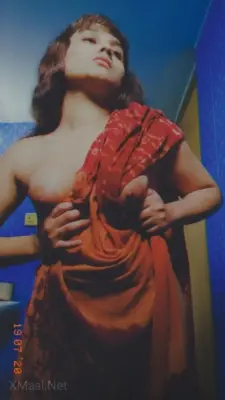 Sexy Wife Nude Bathing Photo - Thumbnail 5