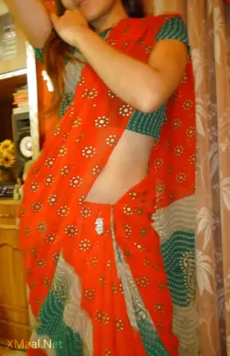 Slim Indian Bhabhi Nude Photo - Thumbnail 7
