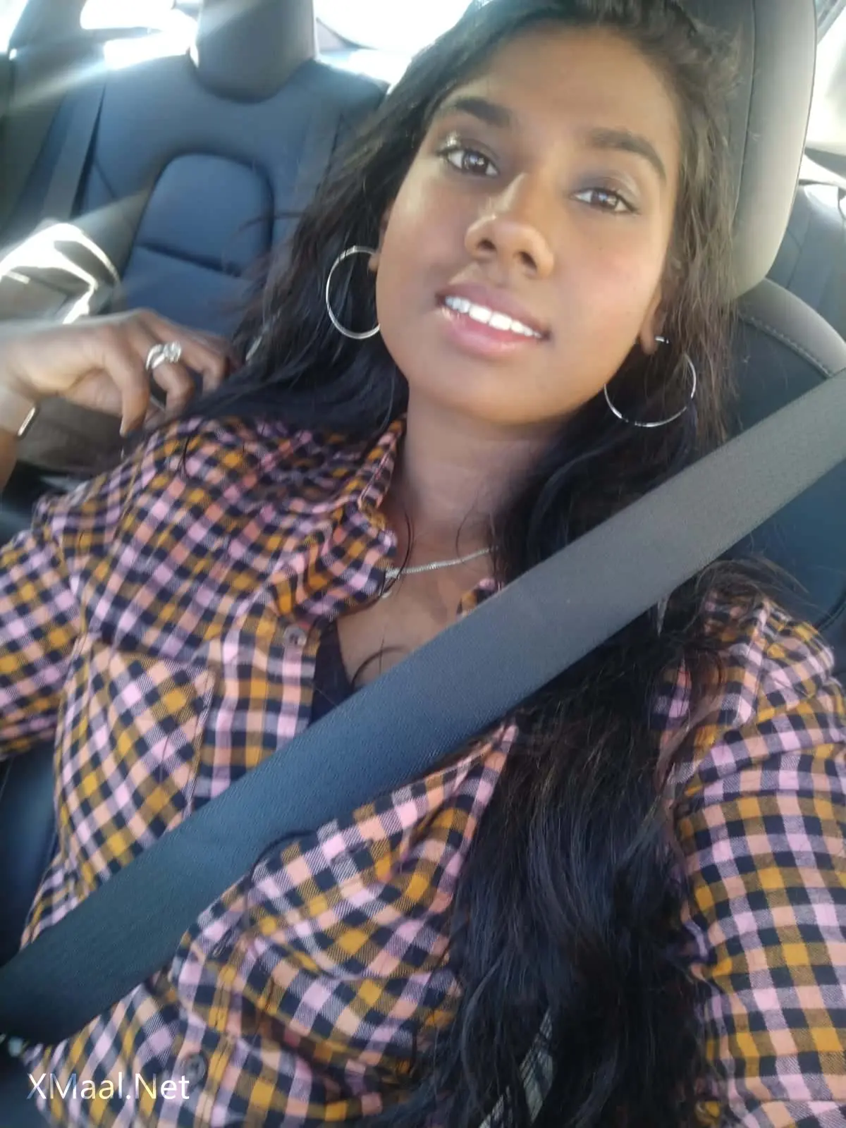 South Indian Tamil Nri Girl Photo - Thumbnail 2