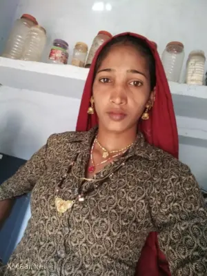 Village Bhabhi Nude Body Photo - Thumbnail 4