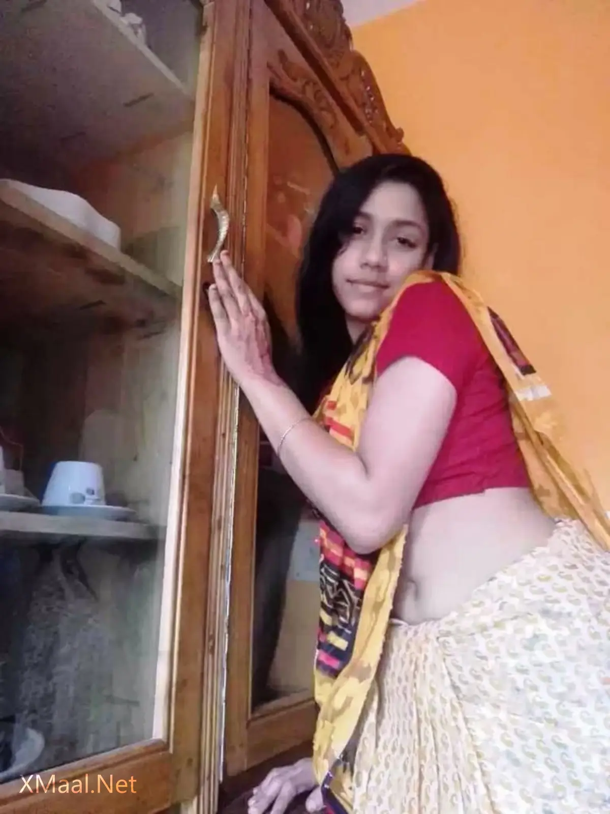 Young Sexy Girl Nude Pose Photo - Thumbnail 2