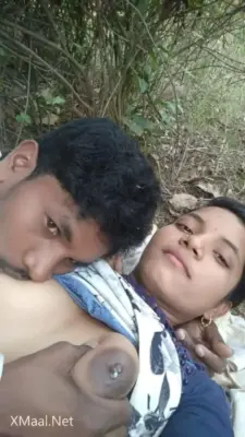 Newly Married Bihari Couple Outdoor Sex Photo - Thumbnail 6